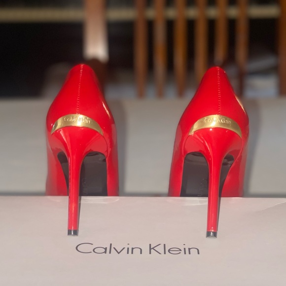 Calvin Klein Lipstick Red Heels - Picture 4 of 5